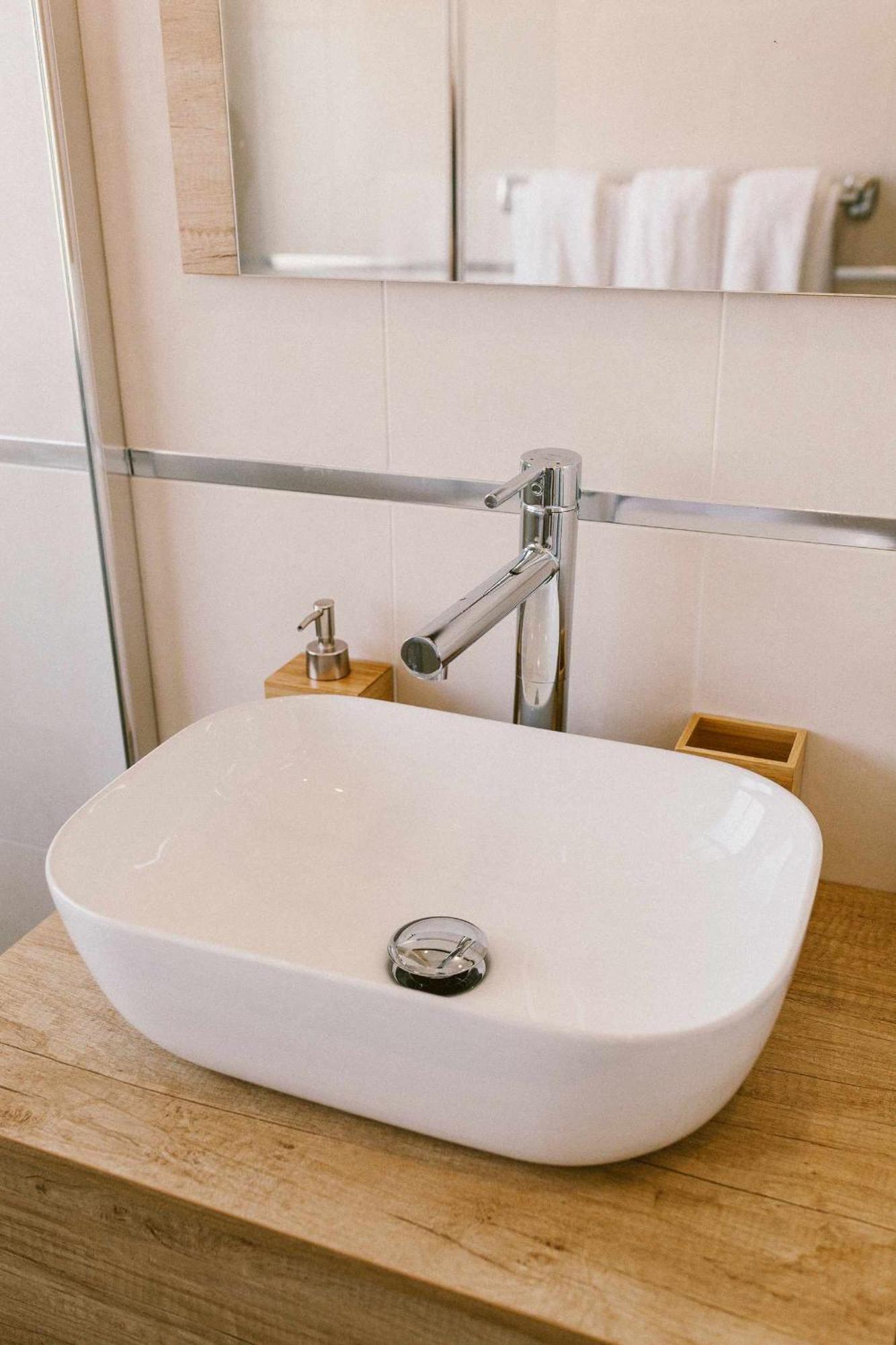 Precioso Apartamento En Primera Linea De Playa Benalmadena Bagian luar foto